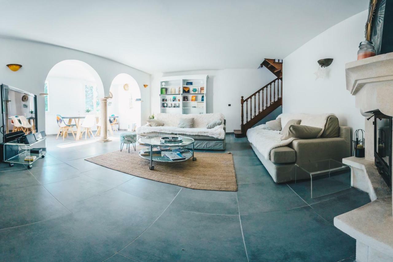 In Provence With Private Pool Villa